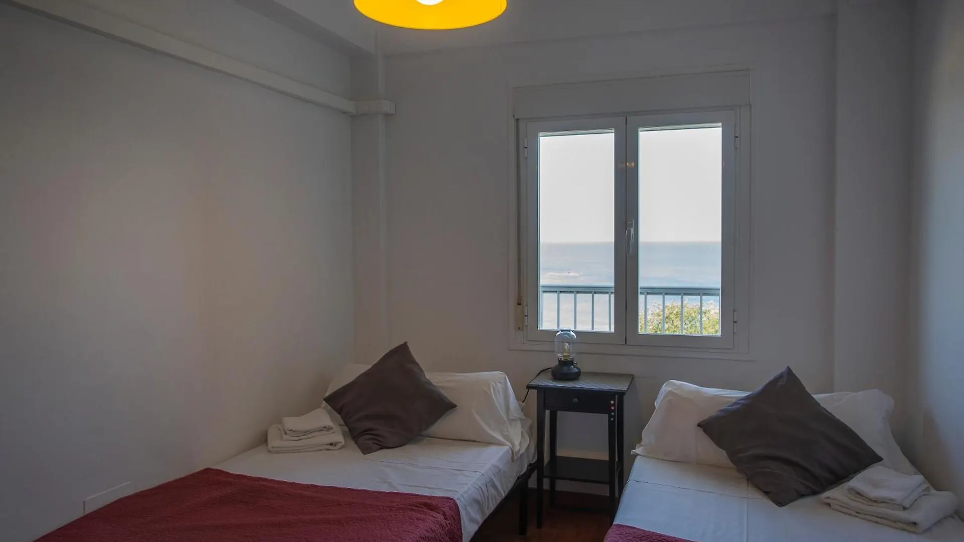 Apartment Oceano Family Home Free Parking By Cadiz4Rentals